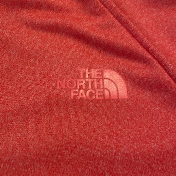The north face pull over - Picture 6 of 8
